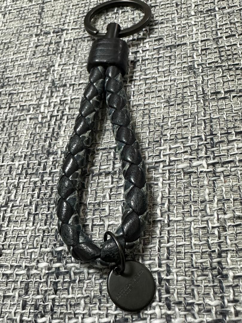 レア　ボッテガヴェネタ　キーリング　イントレチャート　パイソン　ブラック　箱無し