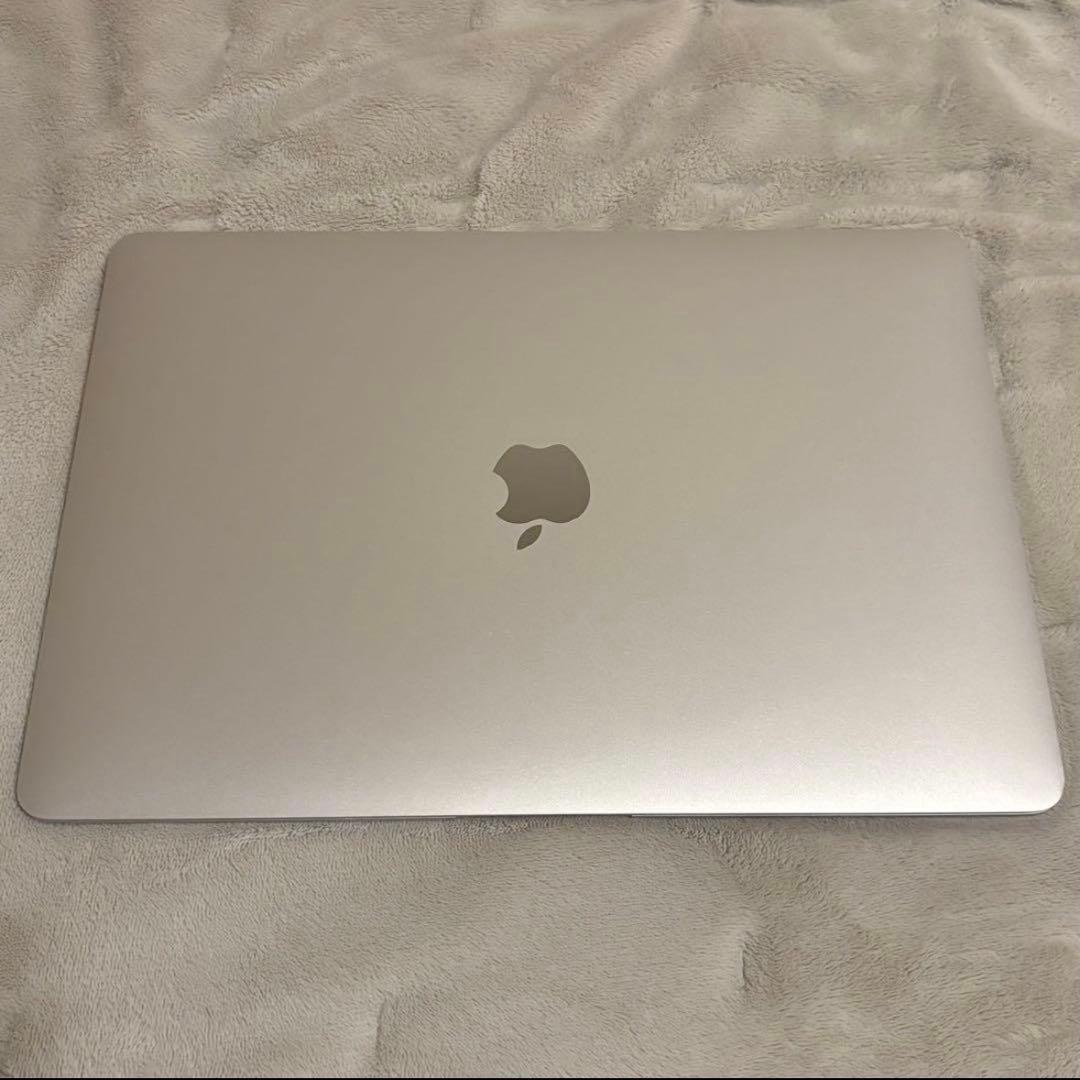 【美品】Apple MacBook Air 2018 13.3 inch