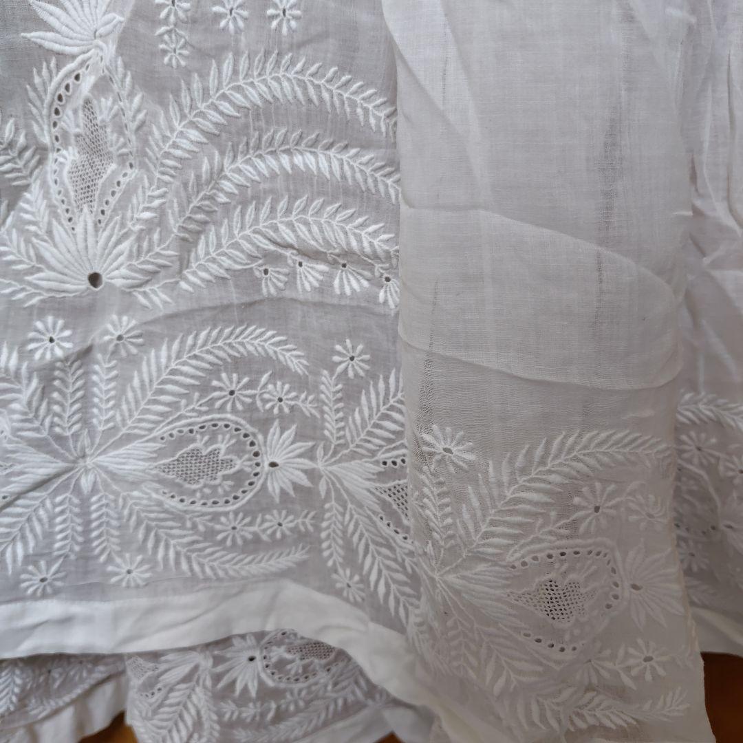 ベビードレス　刺繍　アンティーク　インナー付き　値下げ