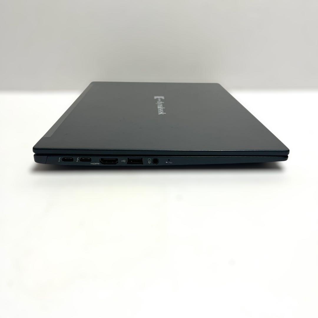 美品 dynabook G83/HV 2022年製 第11世代 バッテリー消耗少