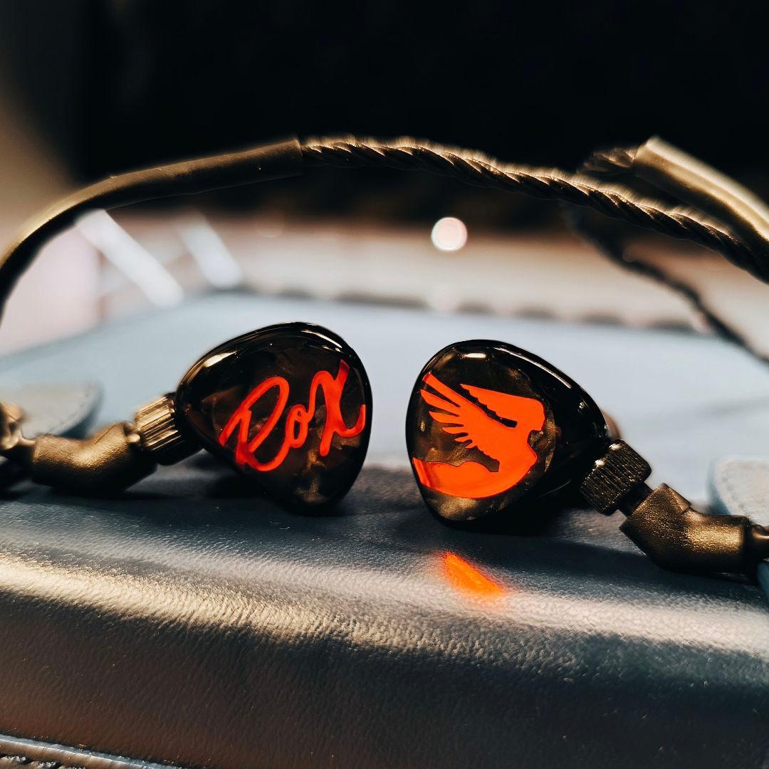 【美品】JH AUDIO ROXANNE UNIVERSAL IEM