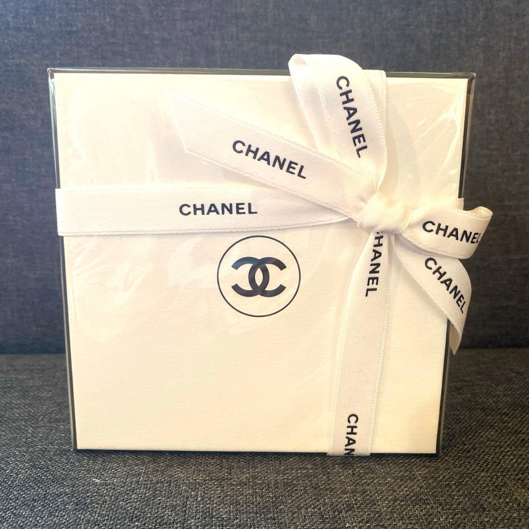 特別値下げ！新品未使用シャネル　レ ゼクスクルジフ フレッシュボディクリーム