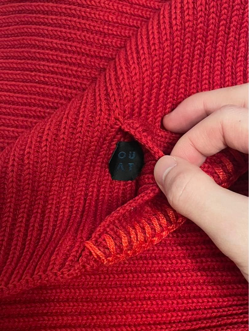 OUAT マフラー 赤