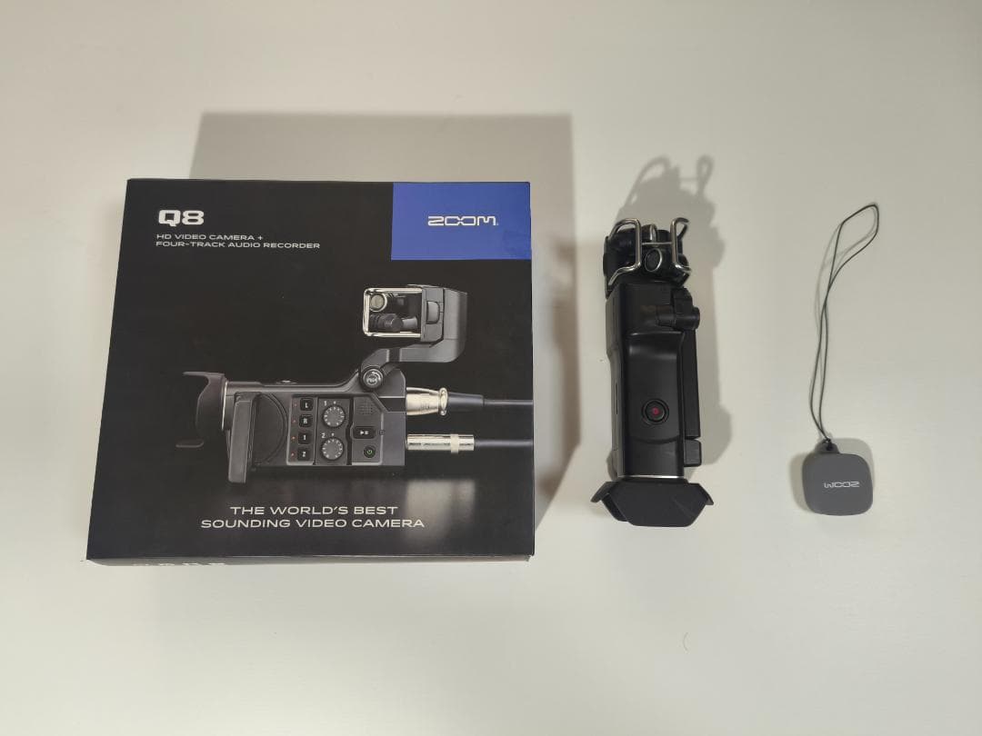 ZOOM Q8 高性能録音機能付きビデオカメラ