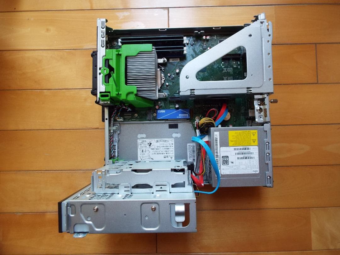 Windowsデスクトップ ESPRIMO D588/CX i5-9500 32G SSD512G+HDD1