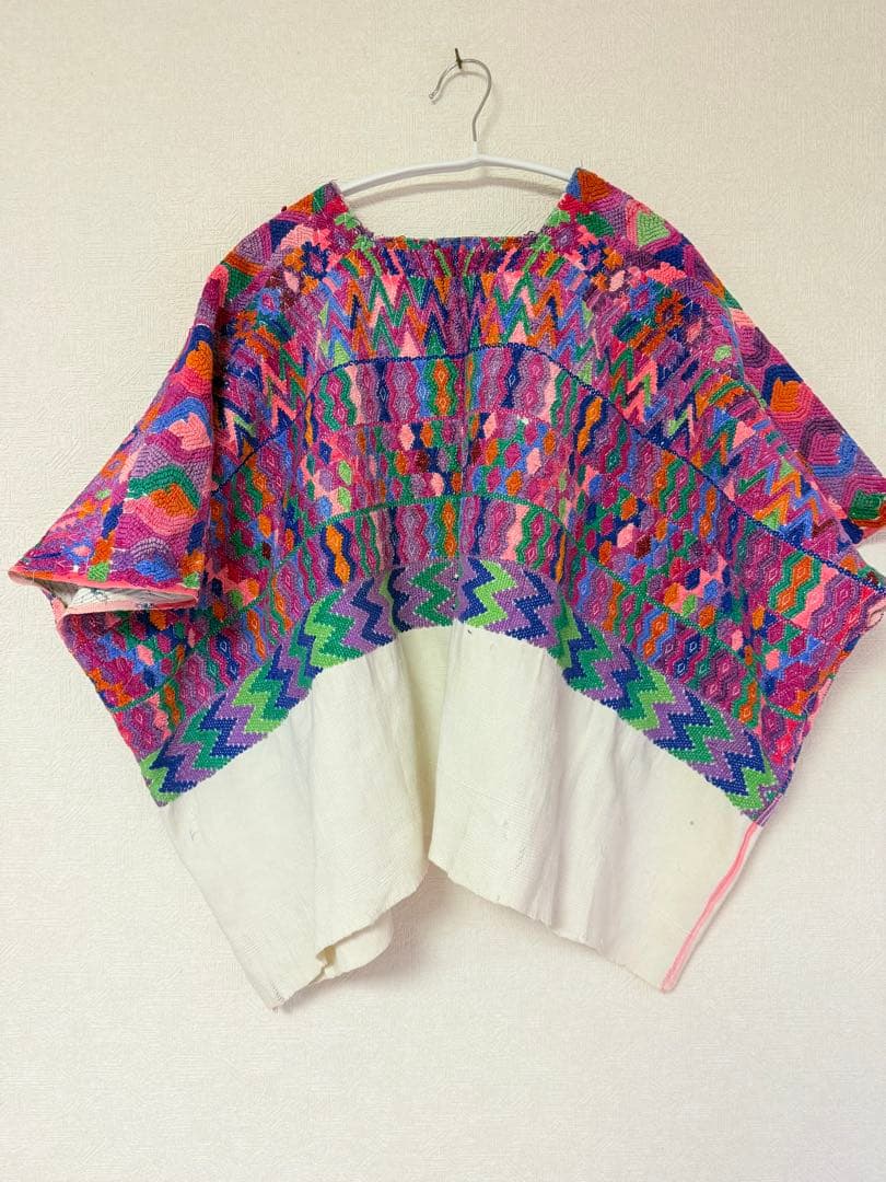 グアテマラ製　刺繍トップス　ポンチョ　民族　ヴィンテージ