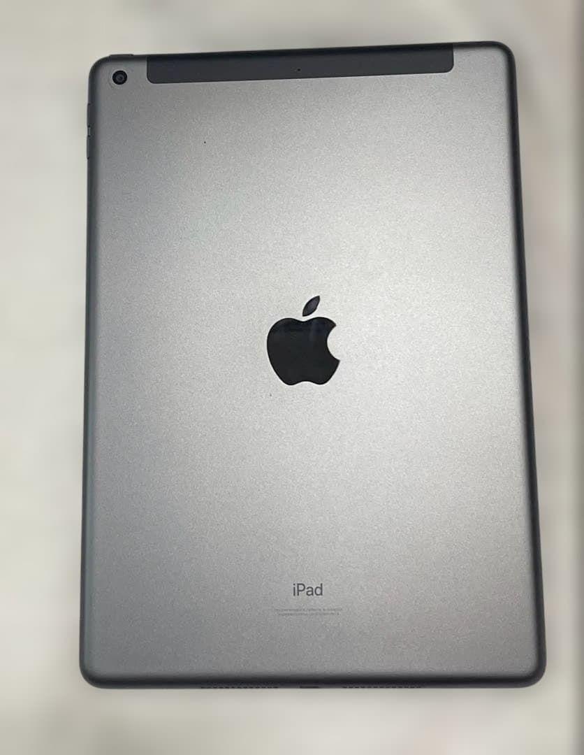 iPad第9世代256GB Wi-Fi＋cellularスペースグレイ 本体のみ
