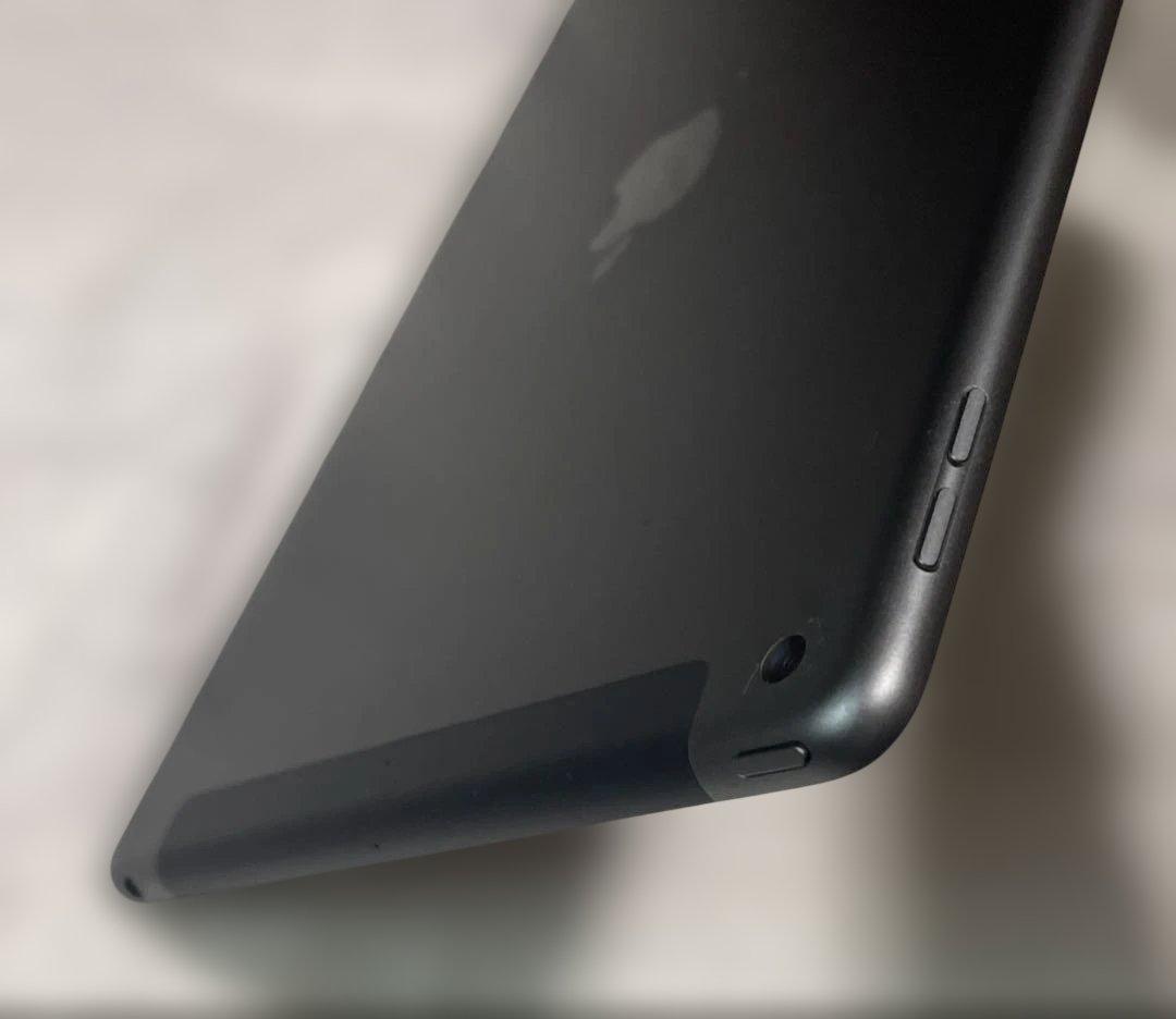 iPad第9世代256GB Wi-Fi＋cellularスペースグレイ 本体のみ