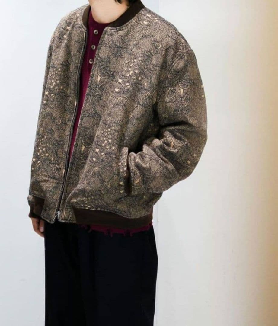 美品SEVEN BY SEVEN プリマロフト刺し子ジャカードブルゾン フルーツ