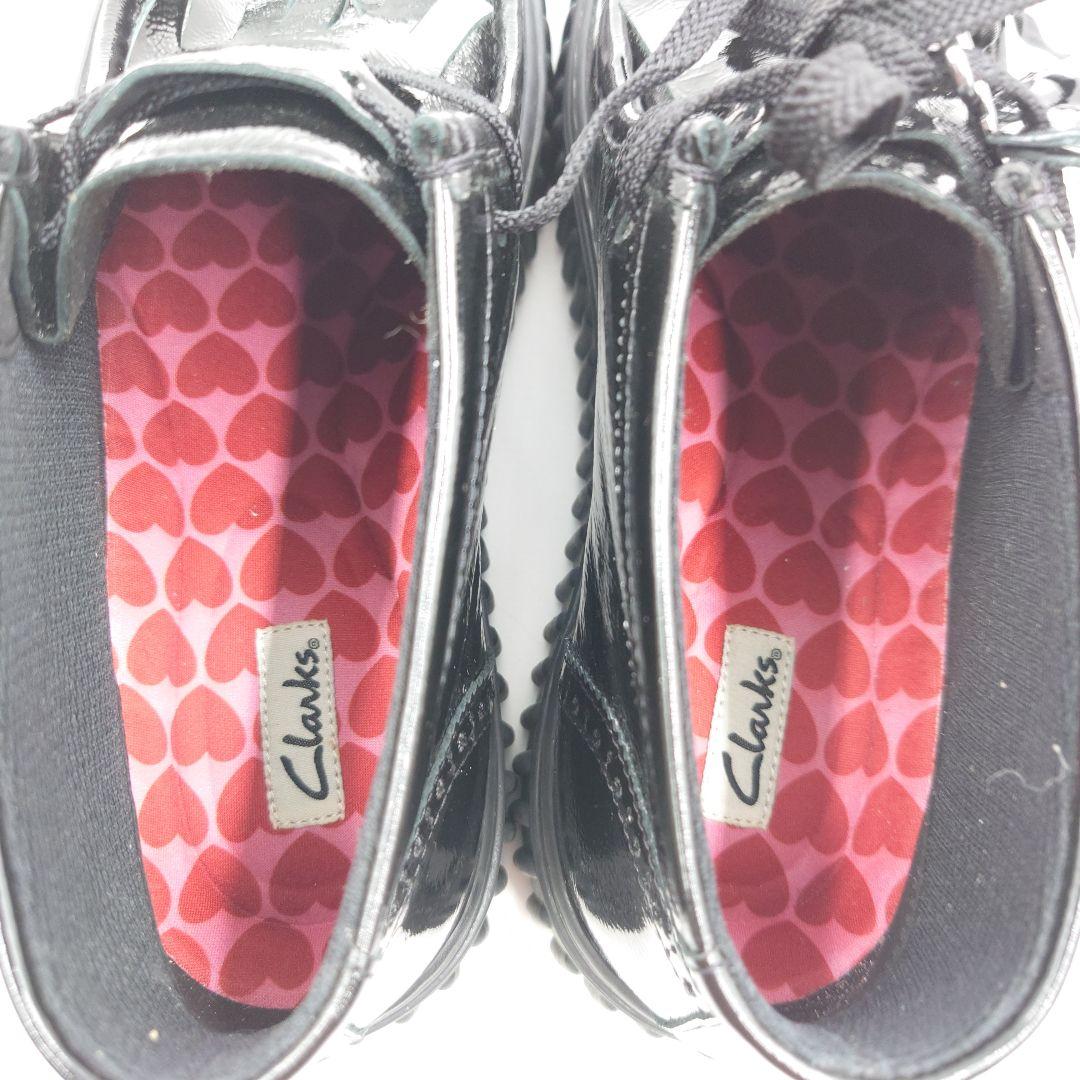 美品 クラークス トーヒルハート 26.5cm 黒 厚底 ハート ワラビー