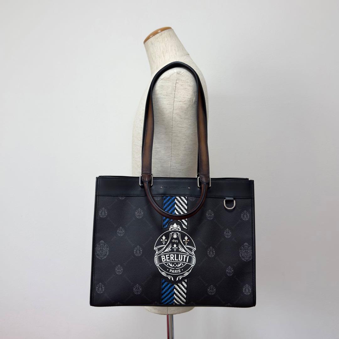 極美品 定価43.4万円 ベルルッティ 限定ウリス パティーヌレザートートバッグ