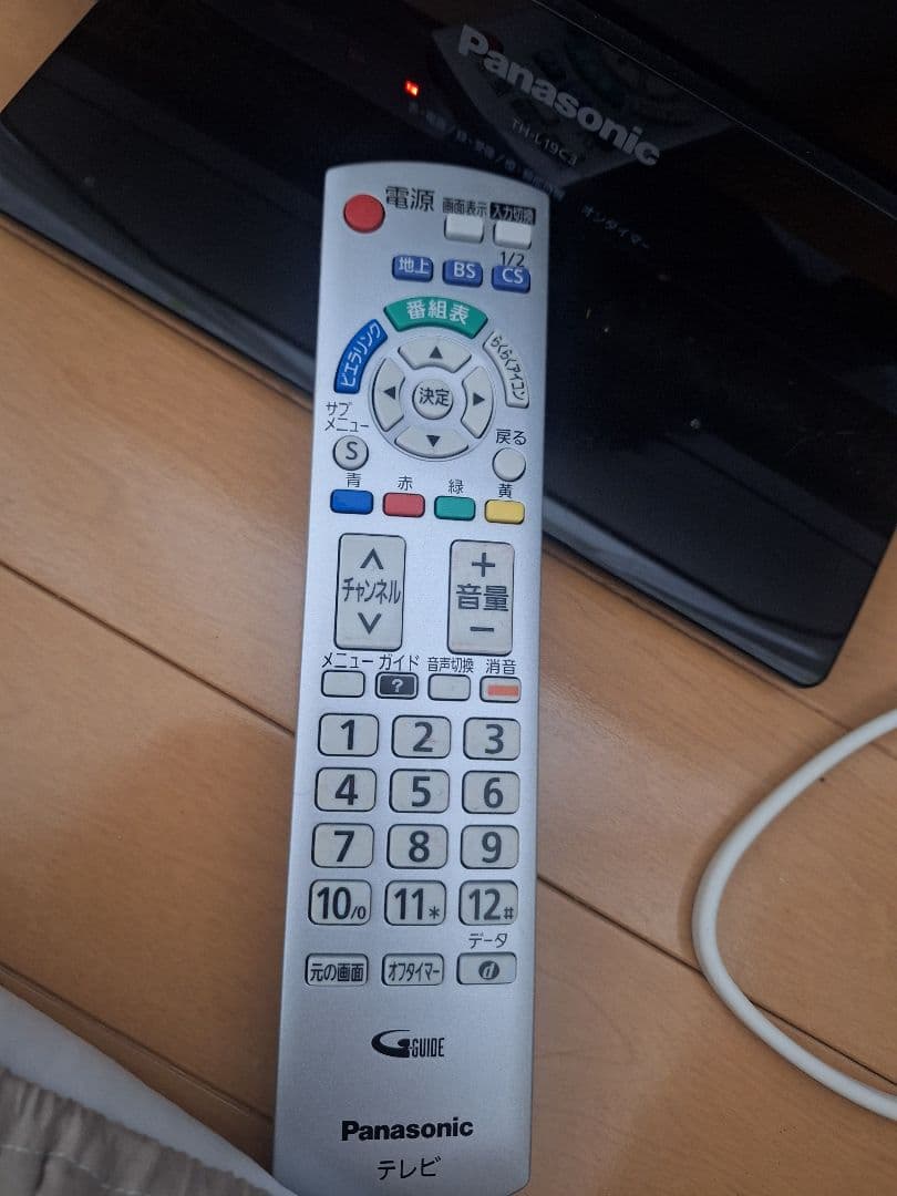 【ほぼ未使用品】Panasonic パナソニック液晶テレビVIERA2011年製