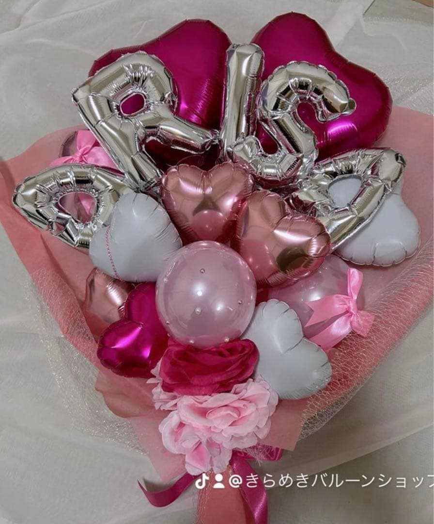 ゆか‧₊˚プロフ必読　月　卒業式　バルーン　花束　ブーケ　プレゼント