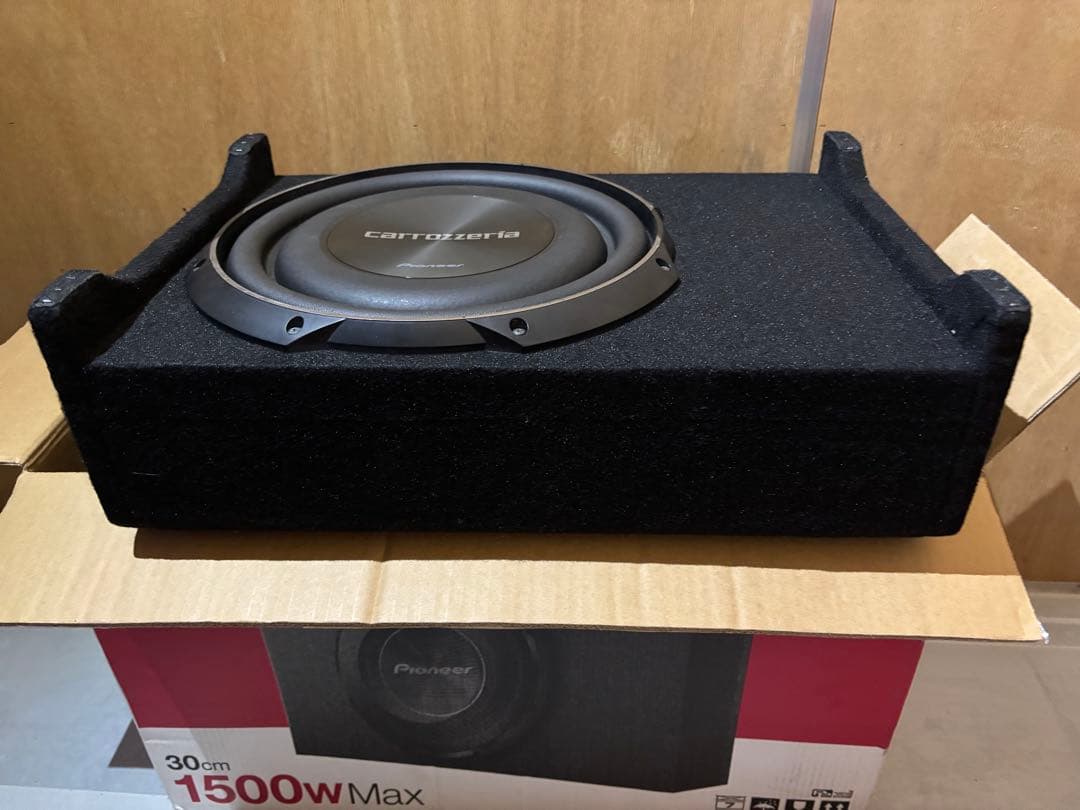 カロッツェリア　サブウーファー　TS-W3020