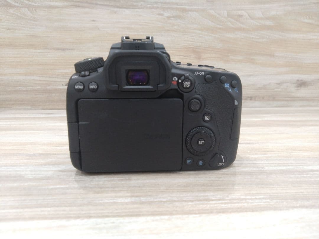 Canon EOS 90D デジタル一眼レフカメラ キャノン