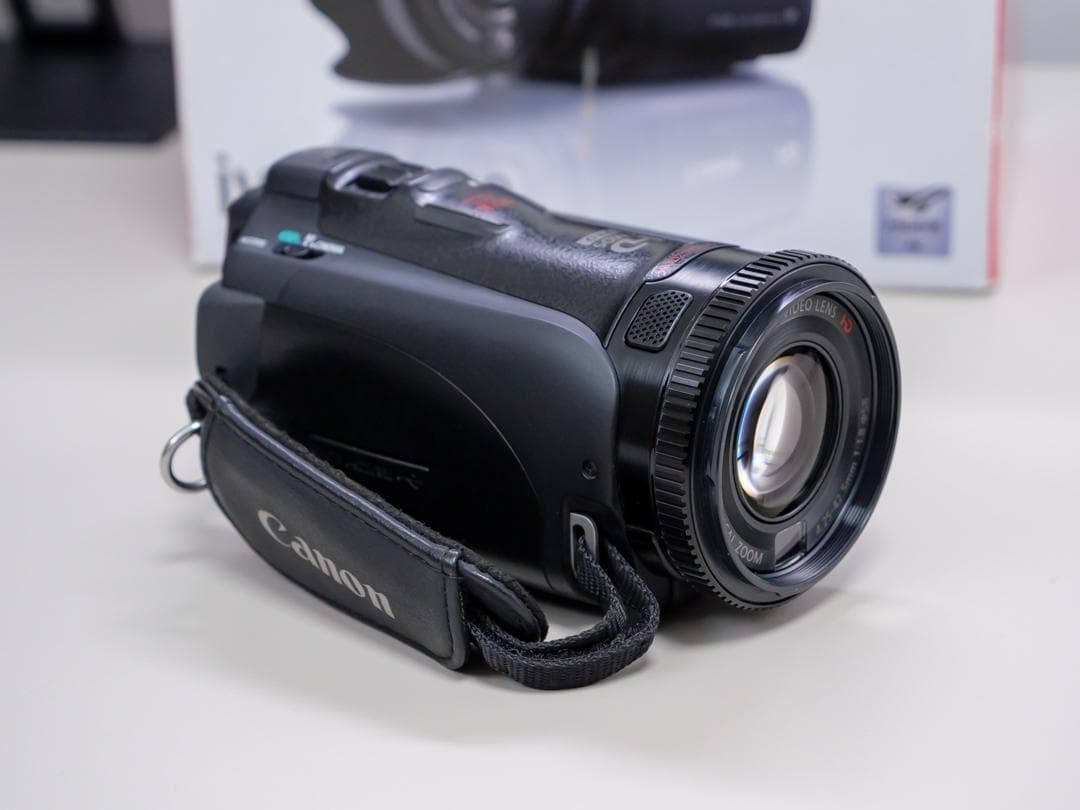 Canon iVIS HF G10 デジタルビデオカメラ