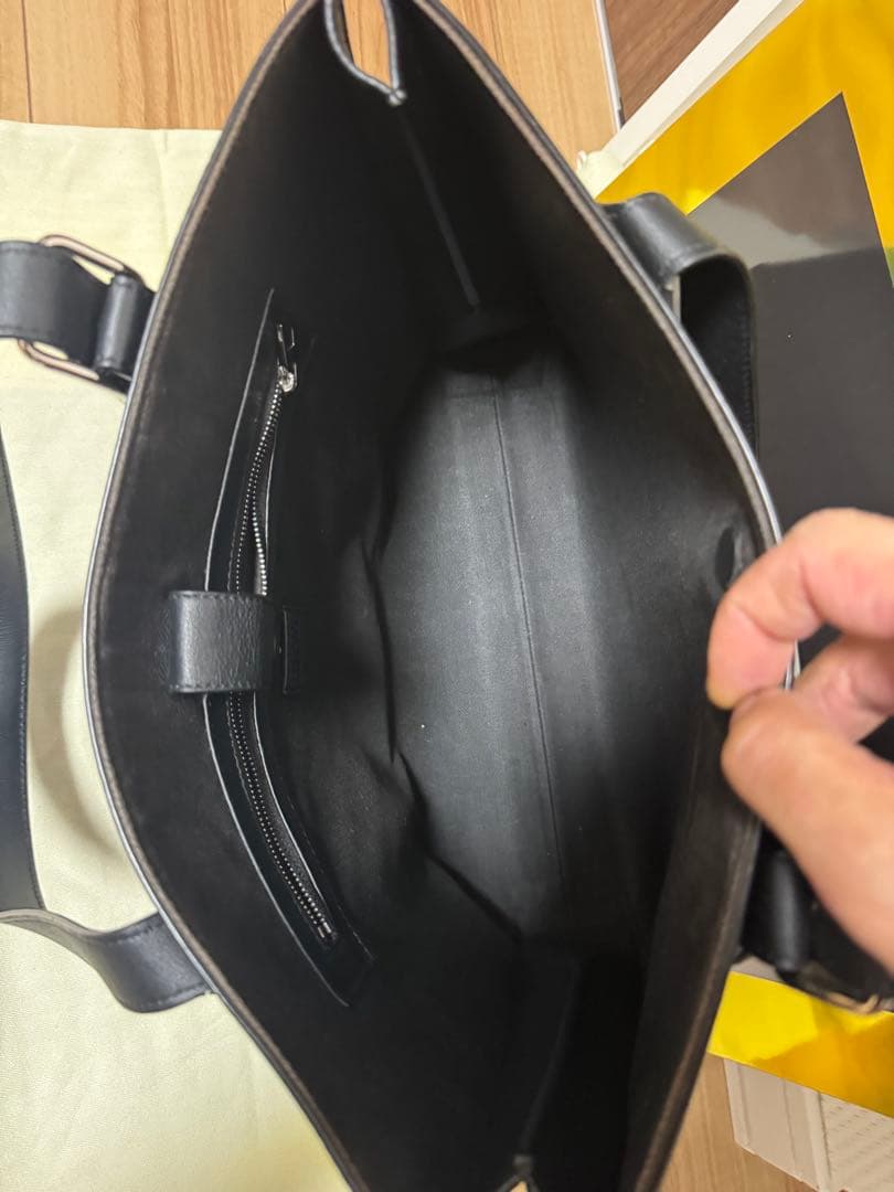 ロエベ LOEWE ブラックレザートートバッグ