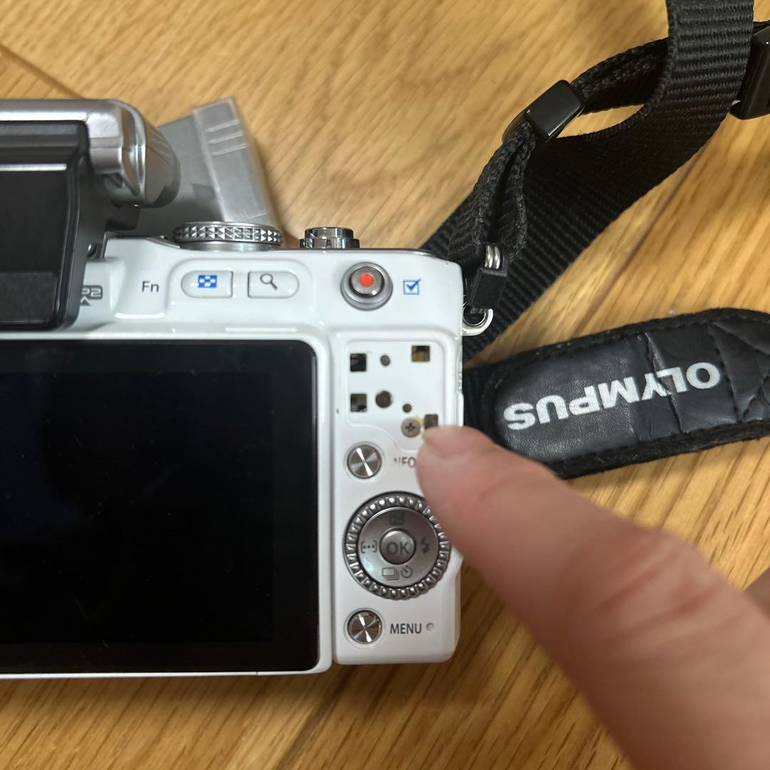 OLYMPUS PEN Lite E-PL3 ダブルズームレンズキット