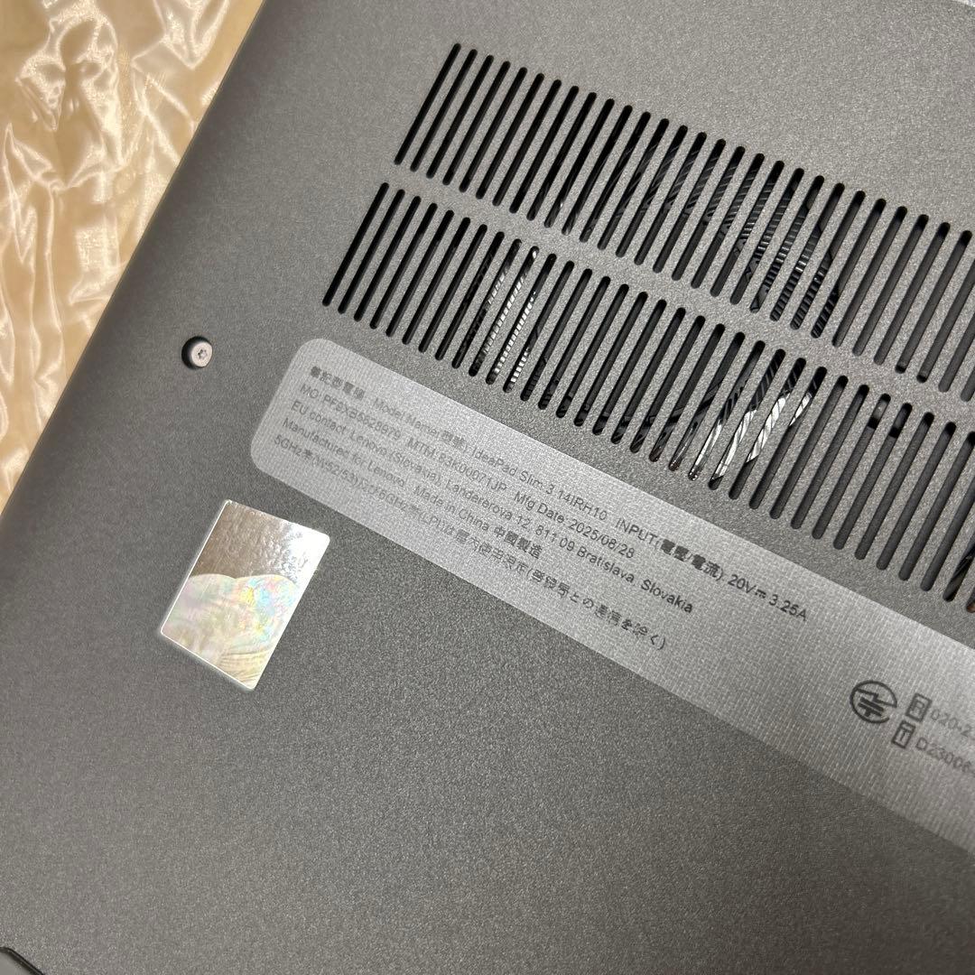 Windowsノート本体 Lenovo IdeaPad Slim 3 83K00071JP