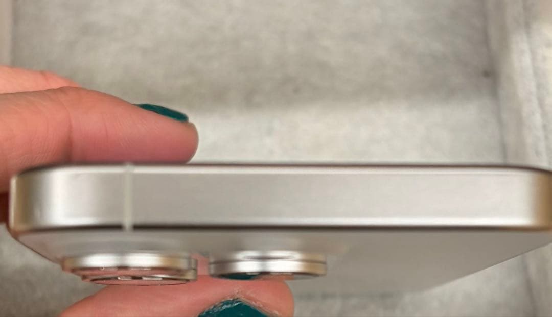 【極美品】iPhone15Pro 512GB SIMフリー　新品バッテリー