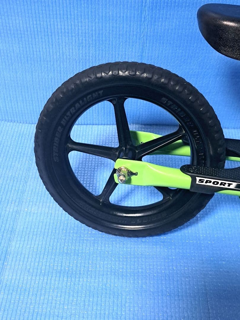 極美品STRIDERストライダー スポーツモデルSPORT 12インチ グリーン