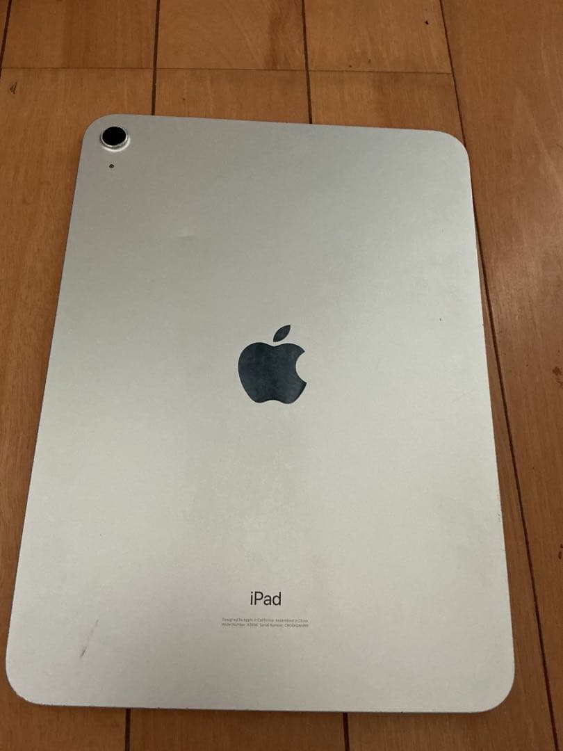 【訳あり】iPad 第10世代 64GB Wi-Fi 中古 シルバー　箱付き