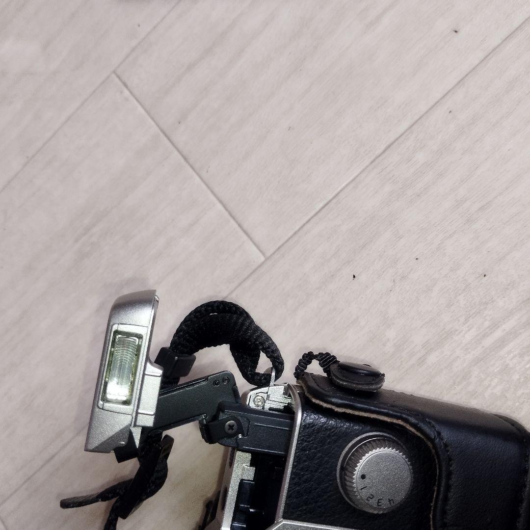 PENTAX ペンタックス ミラーレス一眼 Q10 ボディ シルバー