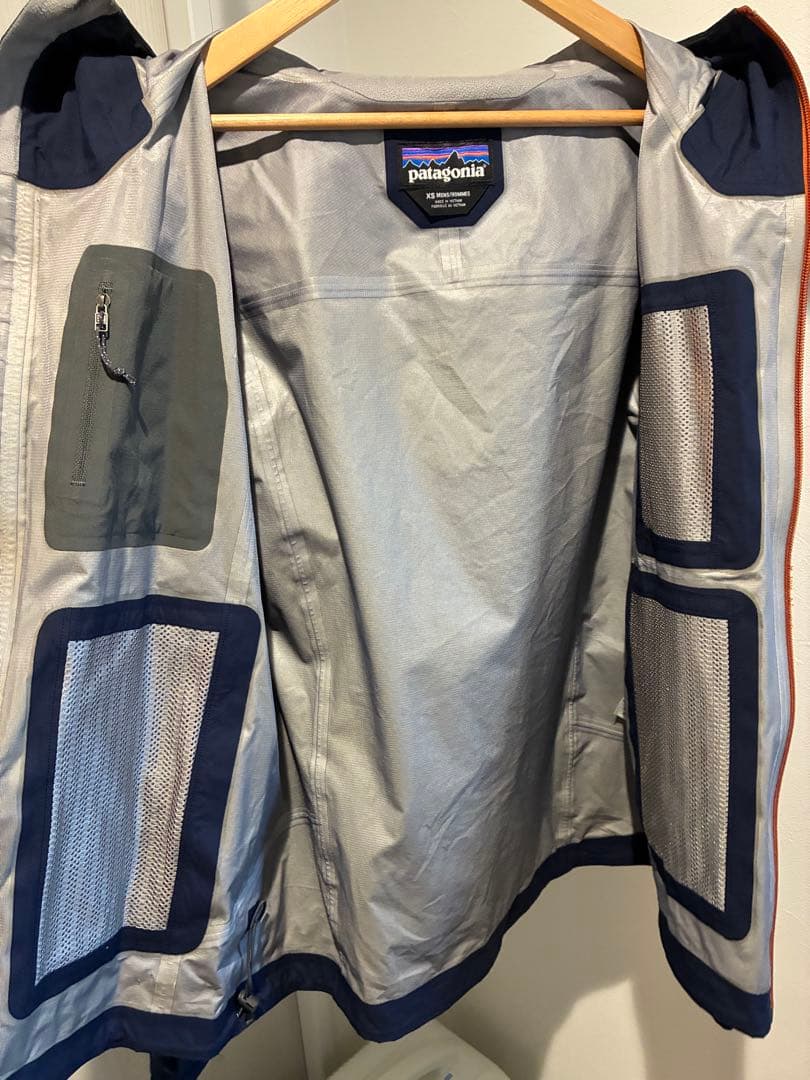 patagonia マウンテンパーカー　goretex