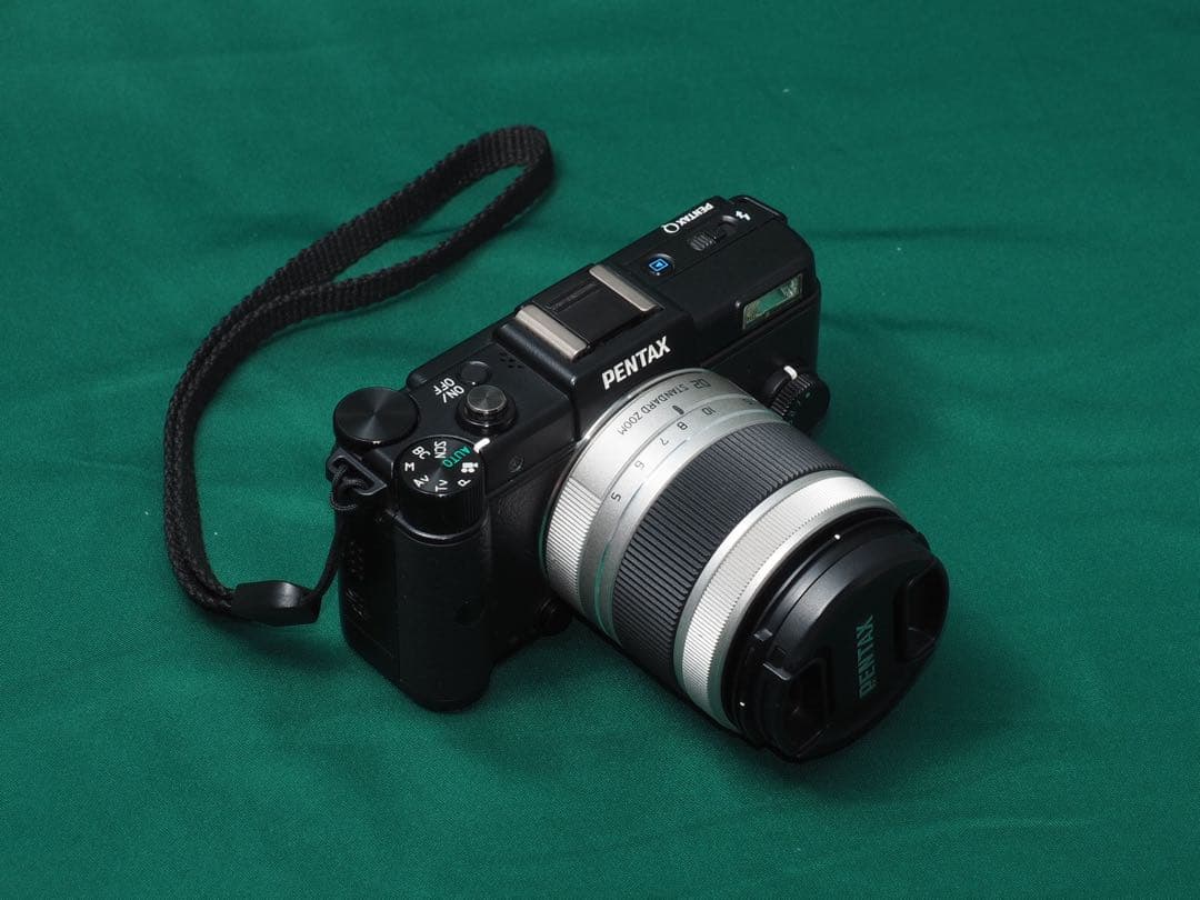 PENTAX Q本体、 標準ズーム、望遠ズーム、フィッシュアイ　セット