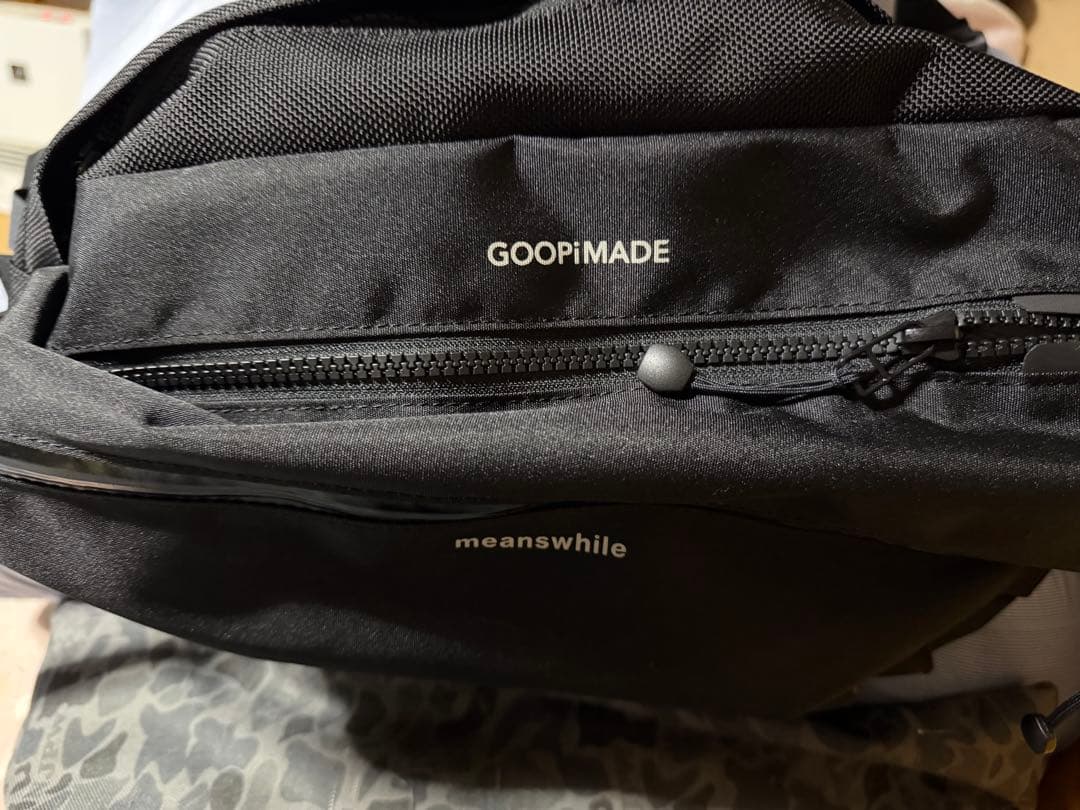 GOOPi MADE x meanwhile ボディバッグ