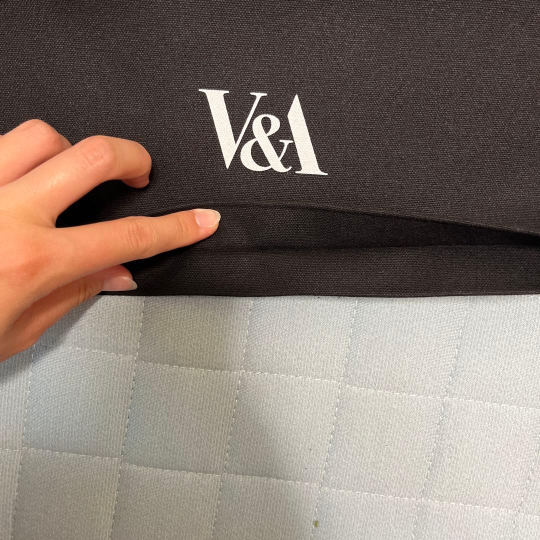 Cartier V&Aコラボトートバッグ２つセット