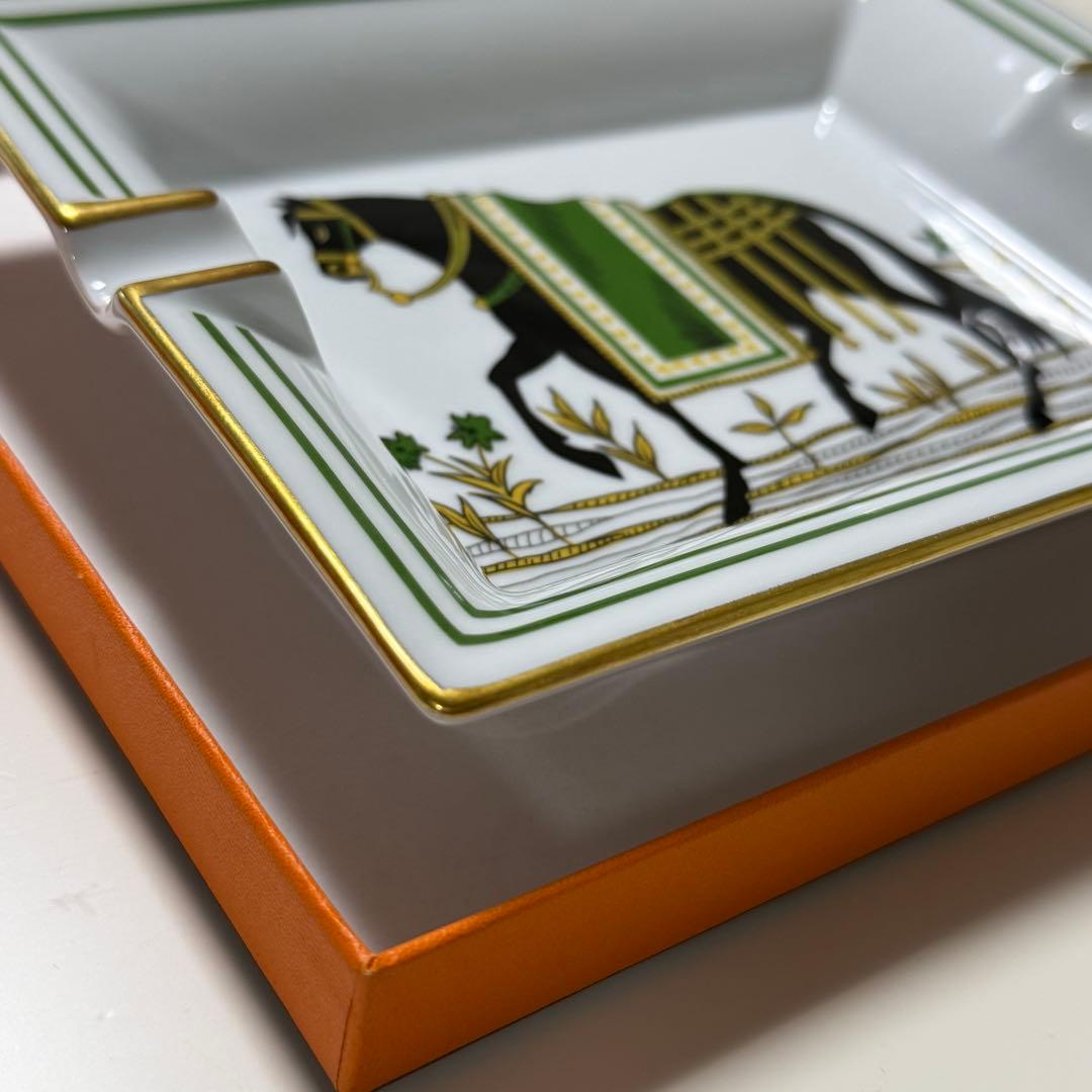 HERMES エルメス 陶器 灰皿 馬 アッシュトレイ