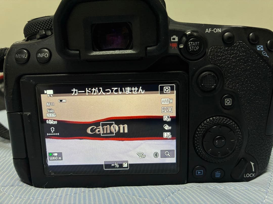 Canon EOS 90D本体 EF-S 18-135mmレンズ バッテリー2個
