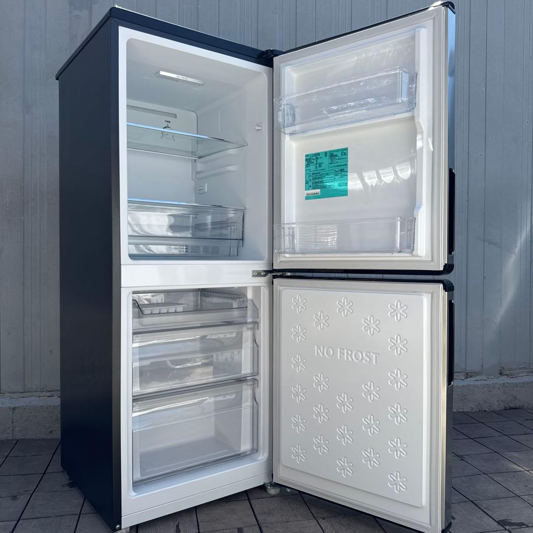 美品 Haier 2023年製 冷蔵庫 人気アーバンカフェシリーズ 148L