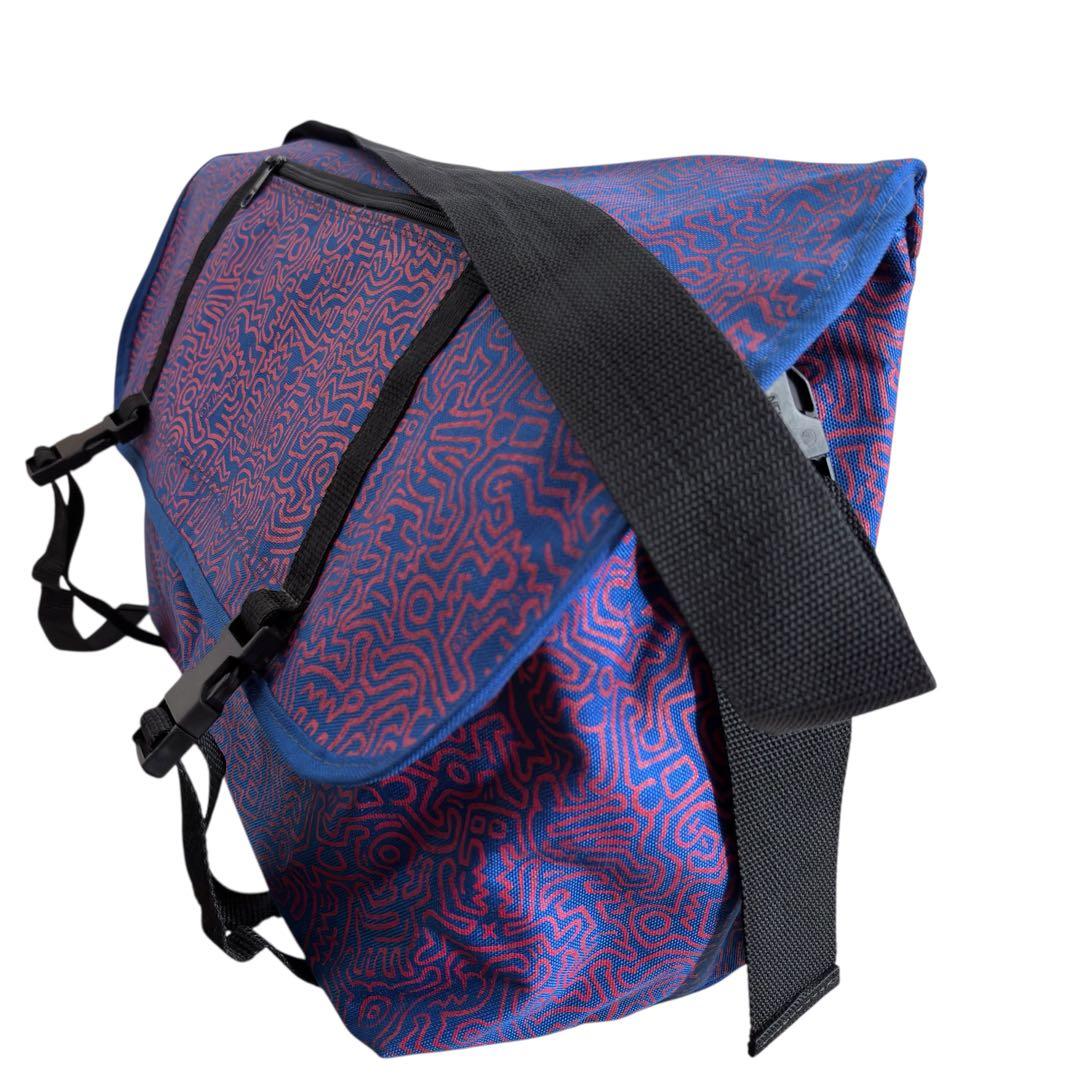 Keith Haring キースヘリング メッセンジャーバッグ ブルーショルダー