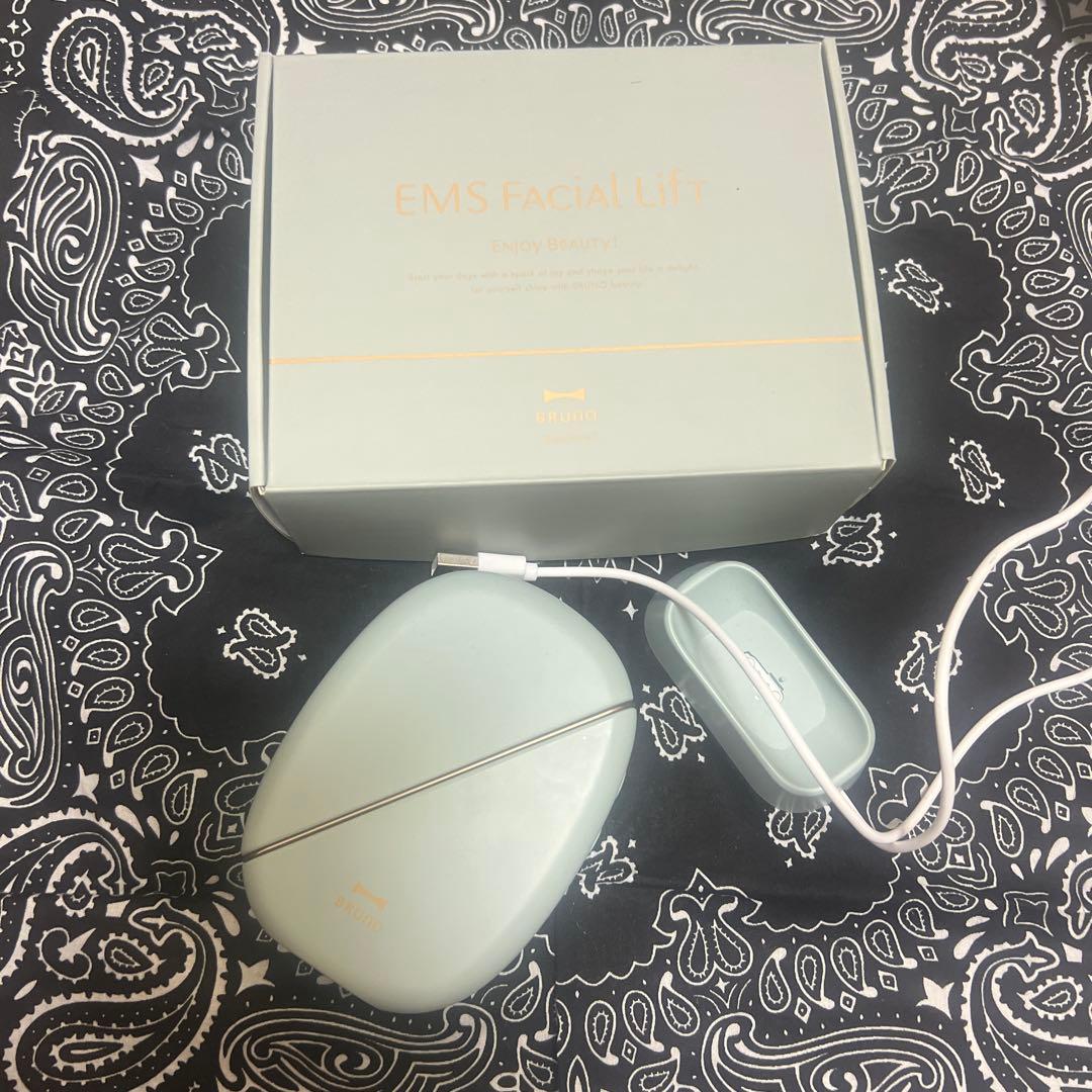 EMS Facial Lift 美顔器