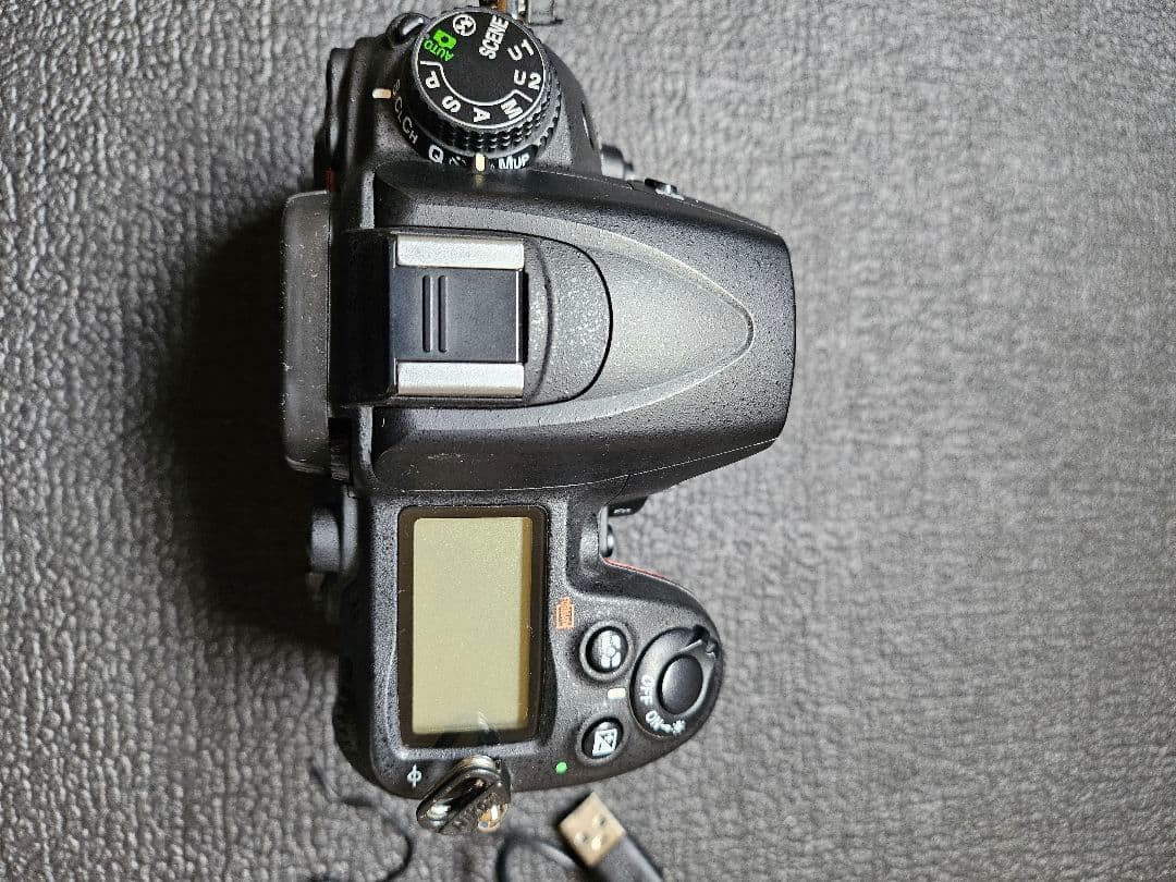 Nikon　d7000　レンズ　2本　ズーム　マクロ　ショット数約3200回