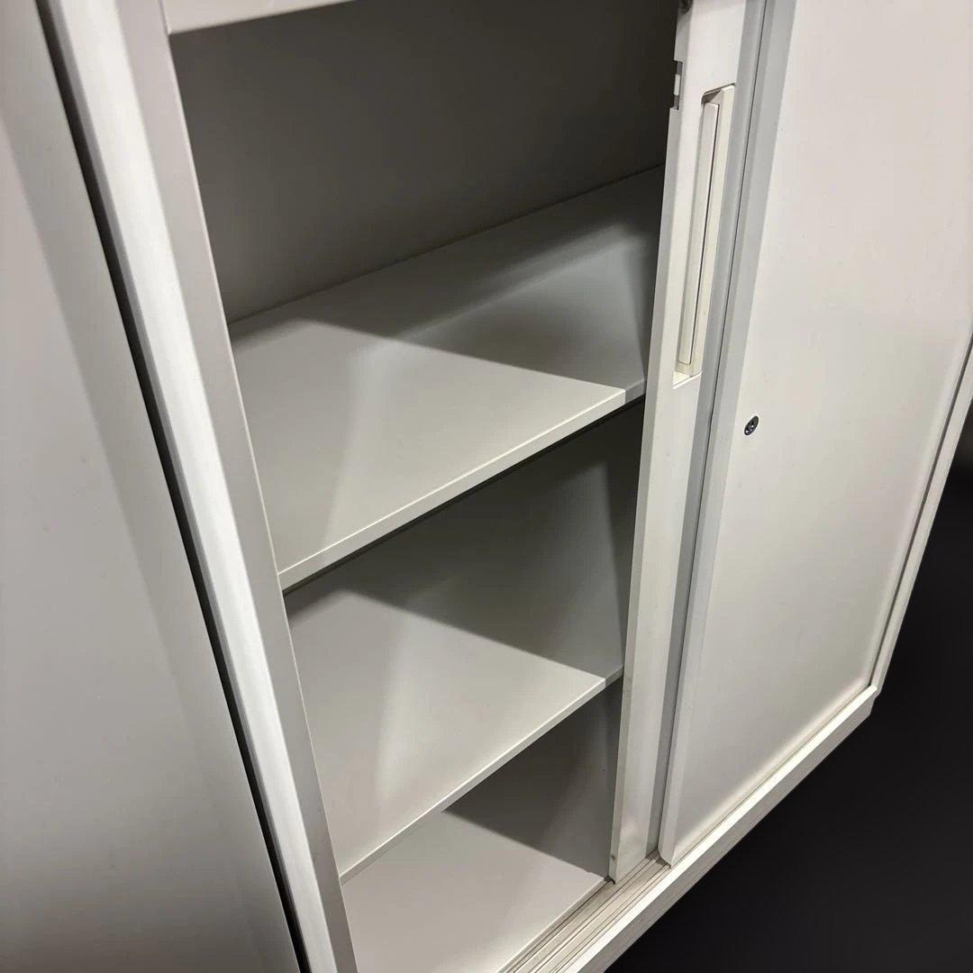 ホワイトスライド式キャビネット(スチール製)