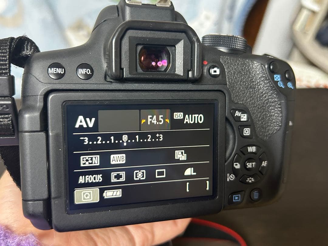 Canon EOS KissX8iEF-S18-55mmレンズショット数9396