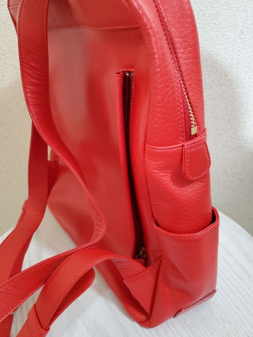 け*る様 【美品】KITAMURA　レザーリュック　レッド　A4サイズ