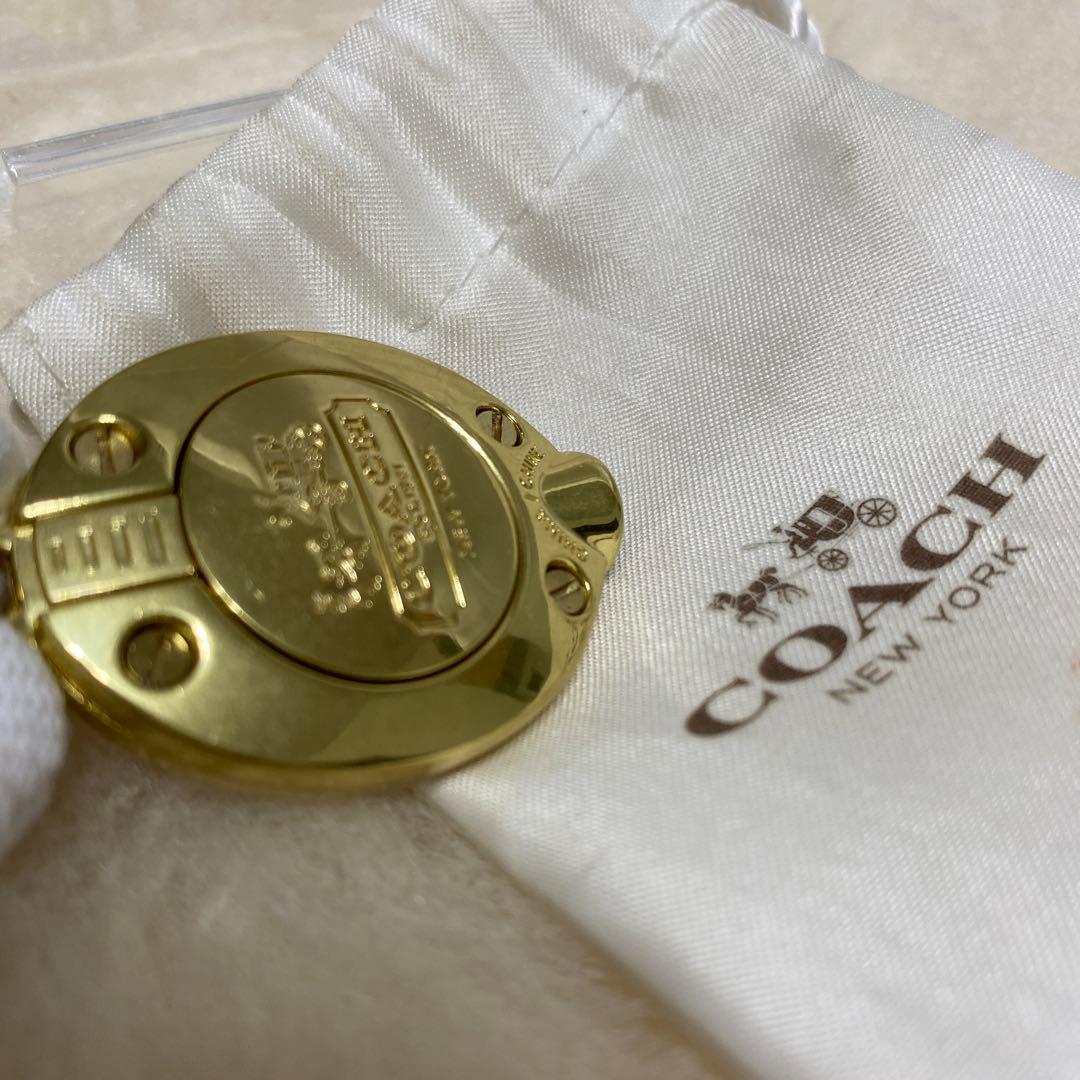 希少品　コーチ　COACH キーホルダー　ターンロック　ライト