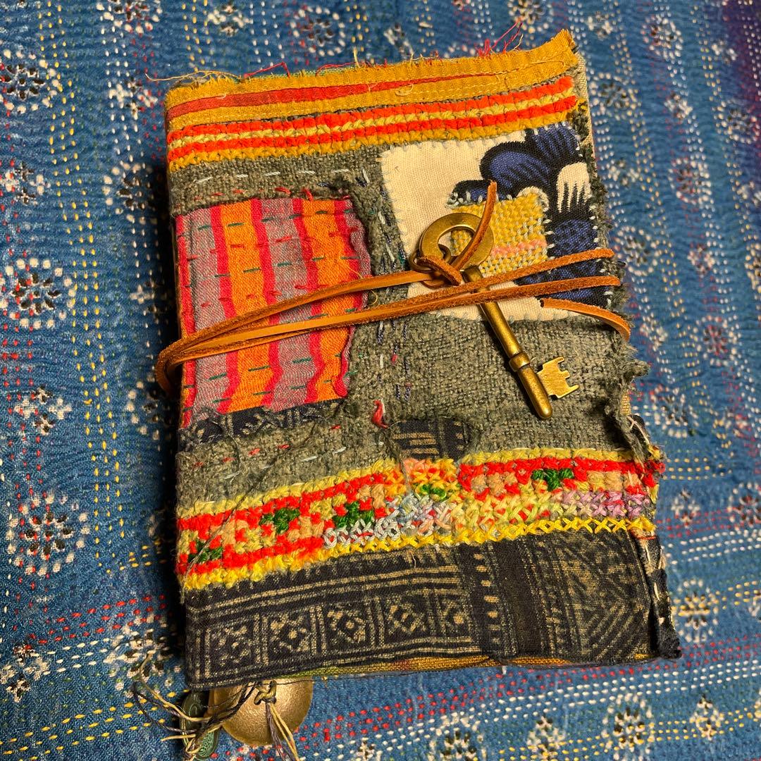 庭の本棚 「襤褸の本9〜異世界の街〜」 　ジャンクジャーナル