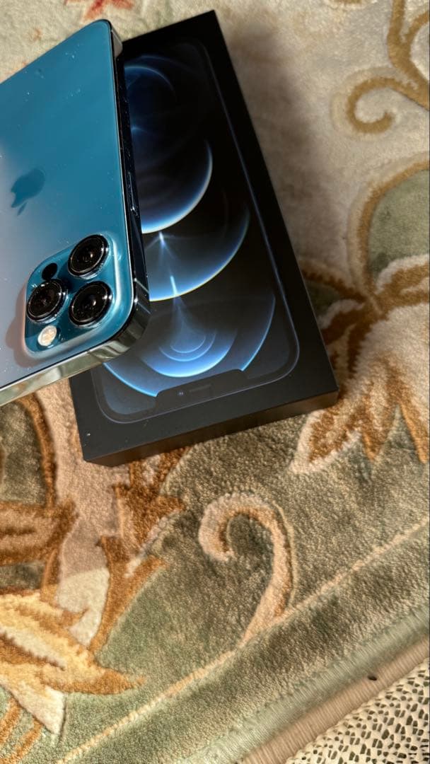 iPhone 12 Pro Max 512GB SIMフリー