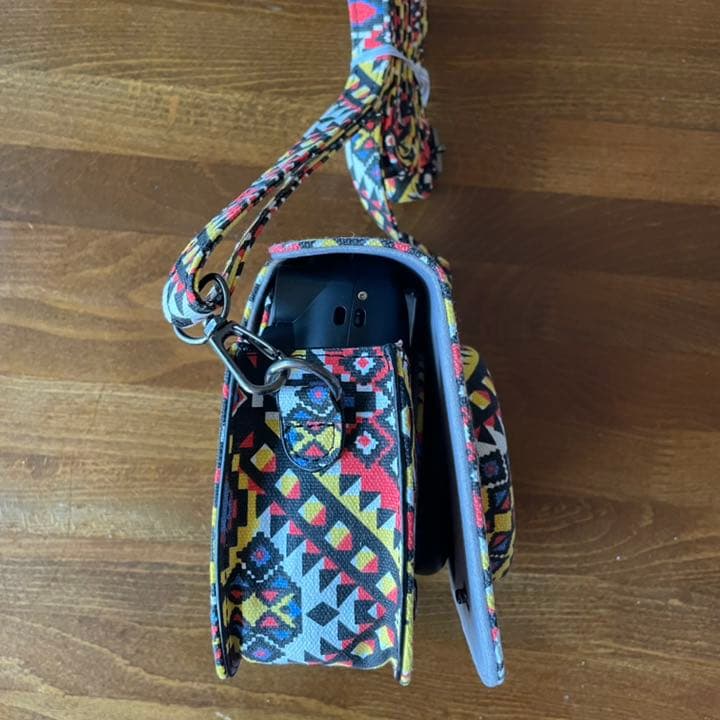 【値引中】富士フィルム チェキとチェキケースのセット（インスタントフィルム1箱）