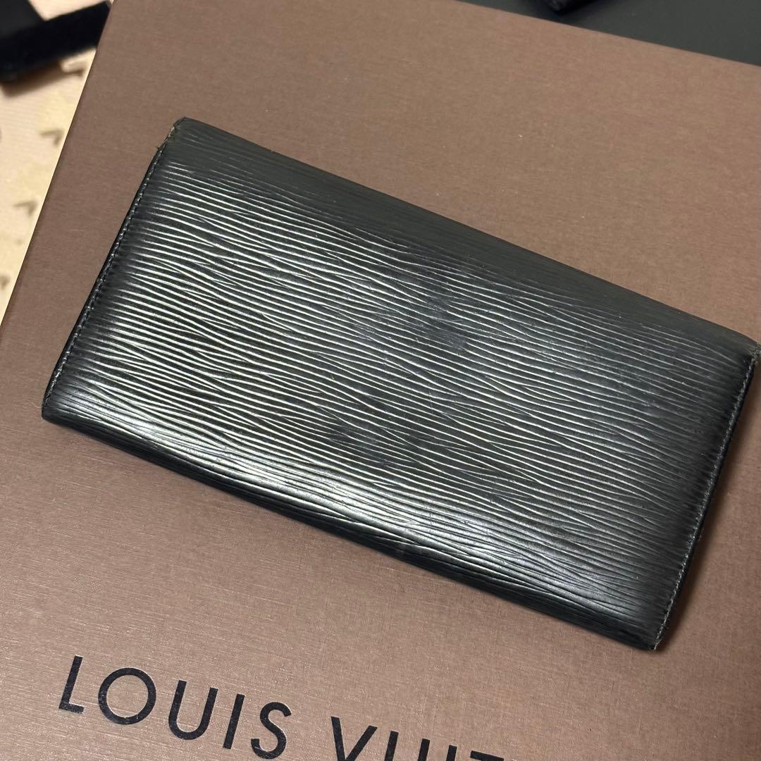 LOUIS VUITTON エピレザー 長財布 黒