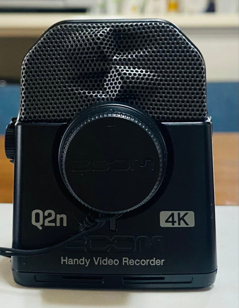 ZOOM Q2n 4K ハンディビデオレコーダー