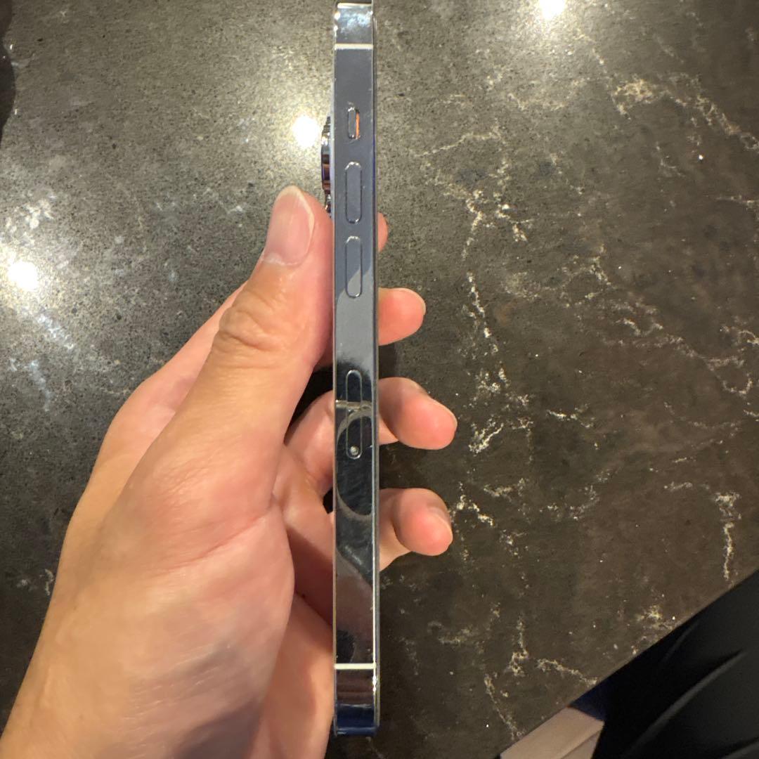 【美品】　Apple iPhone 14 Pro シルバー 256G