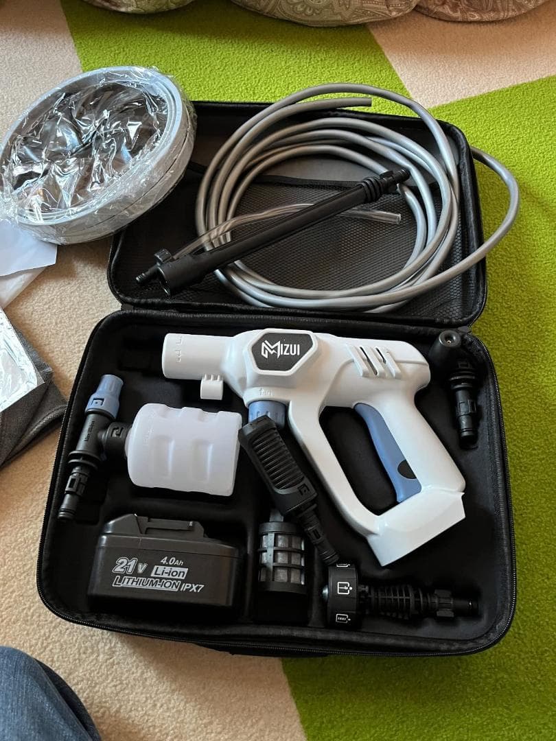 コードレス 防水バッテリ付き高圧洗浄機 コンパクト