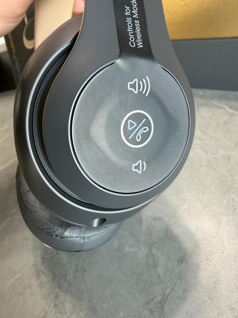 Beats Studio3 Wireless ヘッドホン シャドーグレー