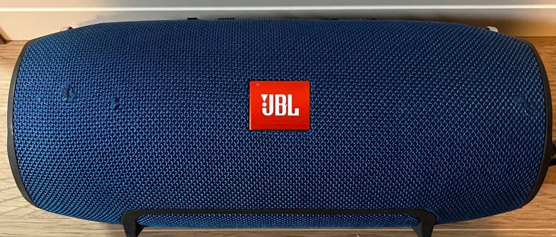 JBL Xtreme Blutoothワイヤレススピーカー 充電器付き